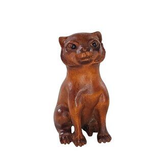 Netsuke Cat Sitting Figurine Japanese Carved Boxwood